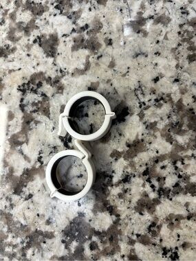 High chair clips